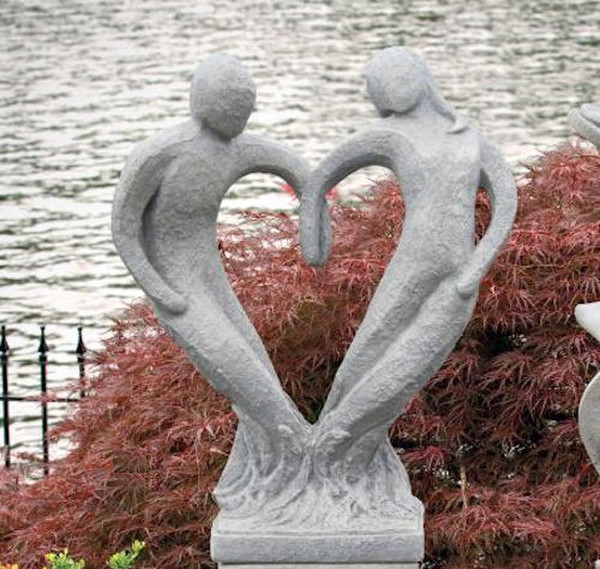 Garden Love Sculpture Heart Shaped Statue Cement Couples Lovers
